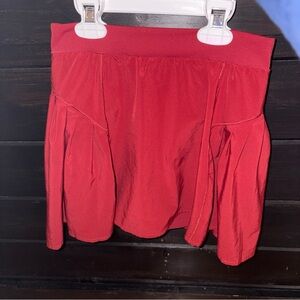 EUC SPANX Get Moving Pleated Active Skort Skirt Dark Red Womens XS Tennis Golf
